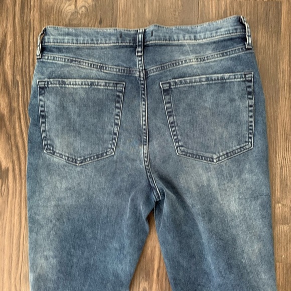 Free People NWT High Waist Skinny Distressed Jeans - Picture 9 of 15